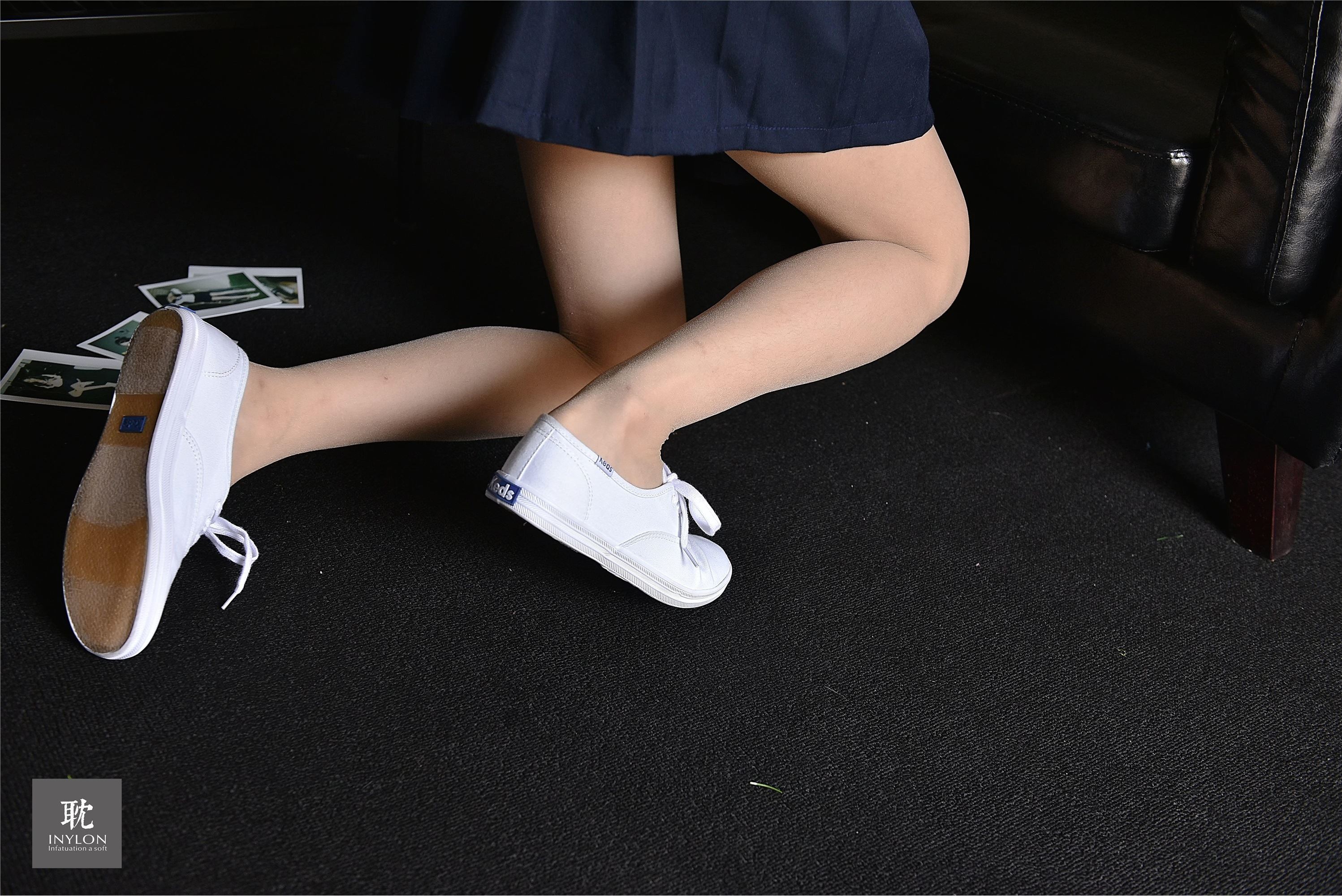 IESS异思趣向《普惠集240》- 模特：幸子《另类原光高反差运动丝》